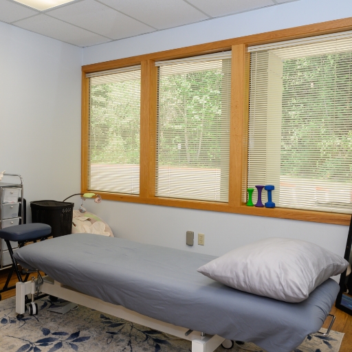 Clinic-Photo-2-Revive-Physical-Therapy-Issaquah-WA.jpg